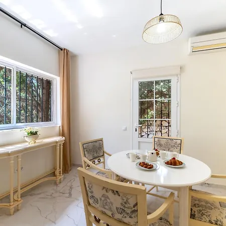 Apartmán 4 Bdrm Andalusian W Cinema & Sea Views *