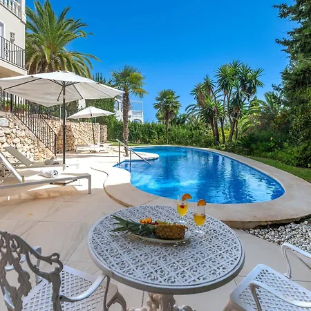 Appartamento 4 Bdrm Andalusian W Cinema&sea Views Marbella