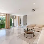 4 Bdrm Andalusian W Cinema & Sea Views Apartment